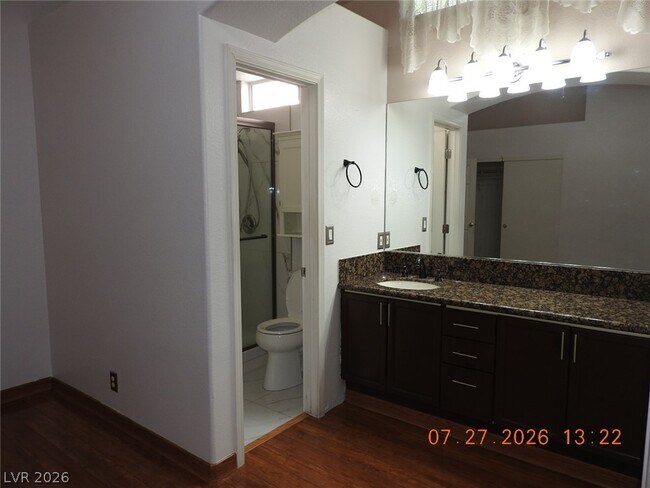 Building Photo - 4533 Chestnut Blaze