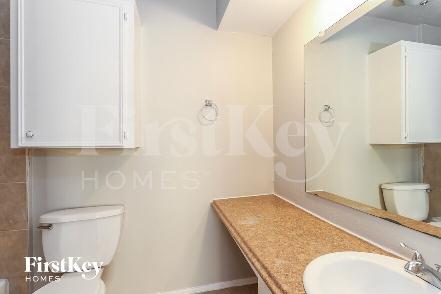 Building Photo - 4439 Algernon Dr