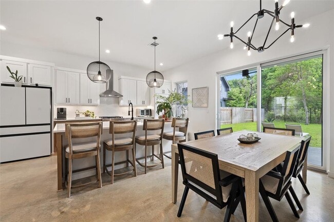 Building Photo - 5701 Tura Ln