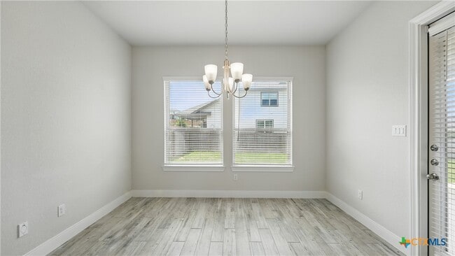 Building Photo - 1606 Folk Victorian Rd