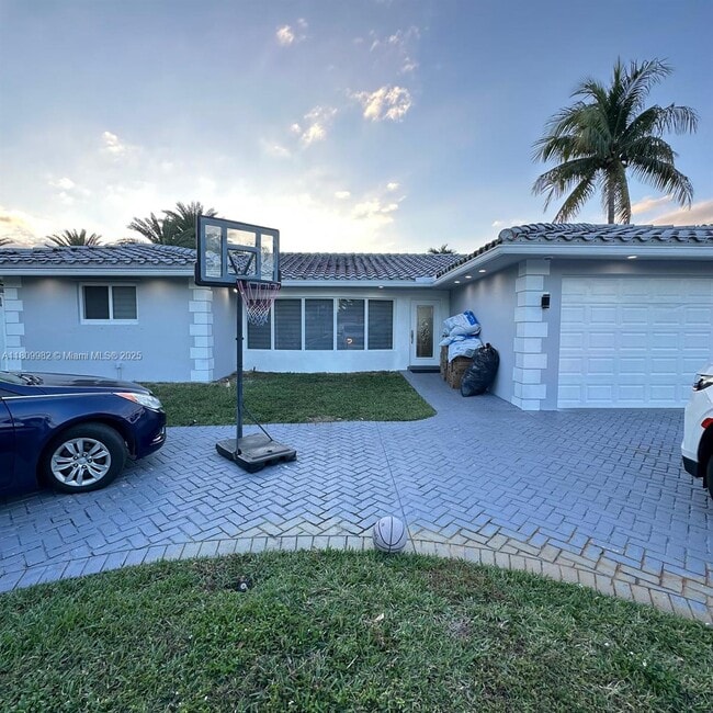 Building Photo - 3750 N 54th Ave