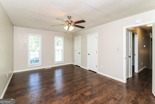 Building Photo - 2408 Chauncey Ln