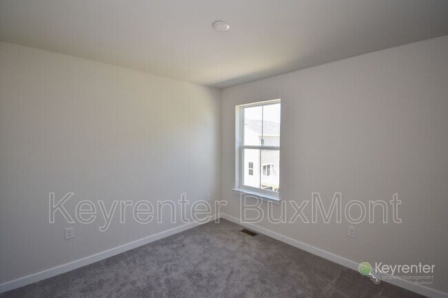 Building Photo - 4991 Franklin Cir