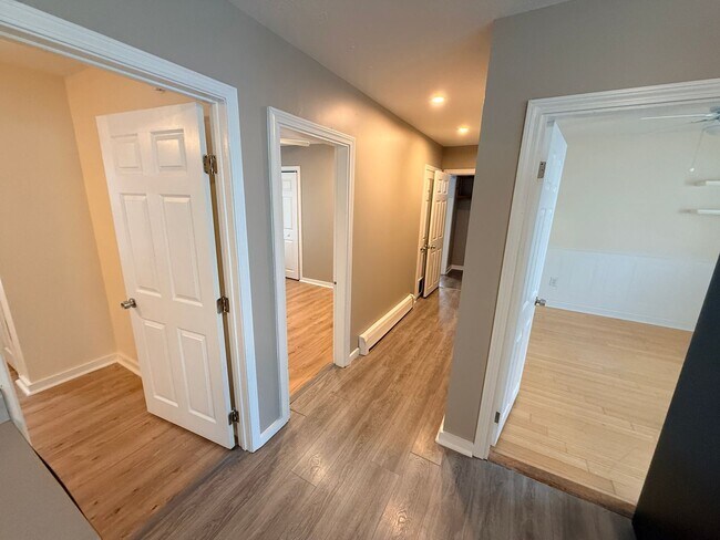 Building Photo - 100 Green St