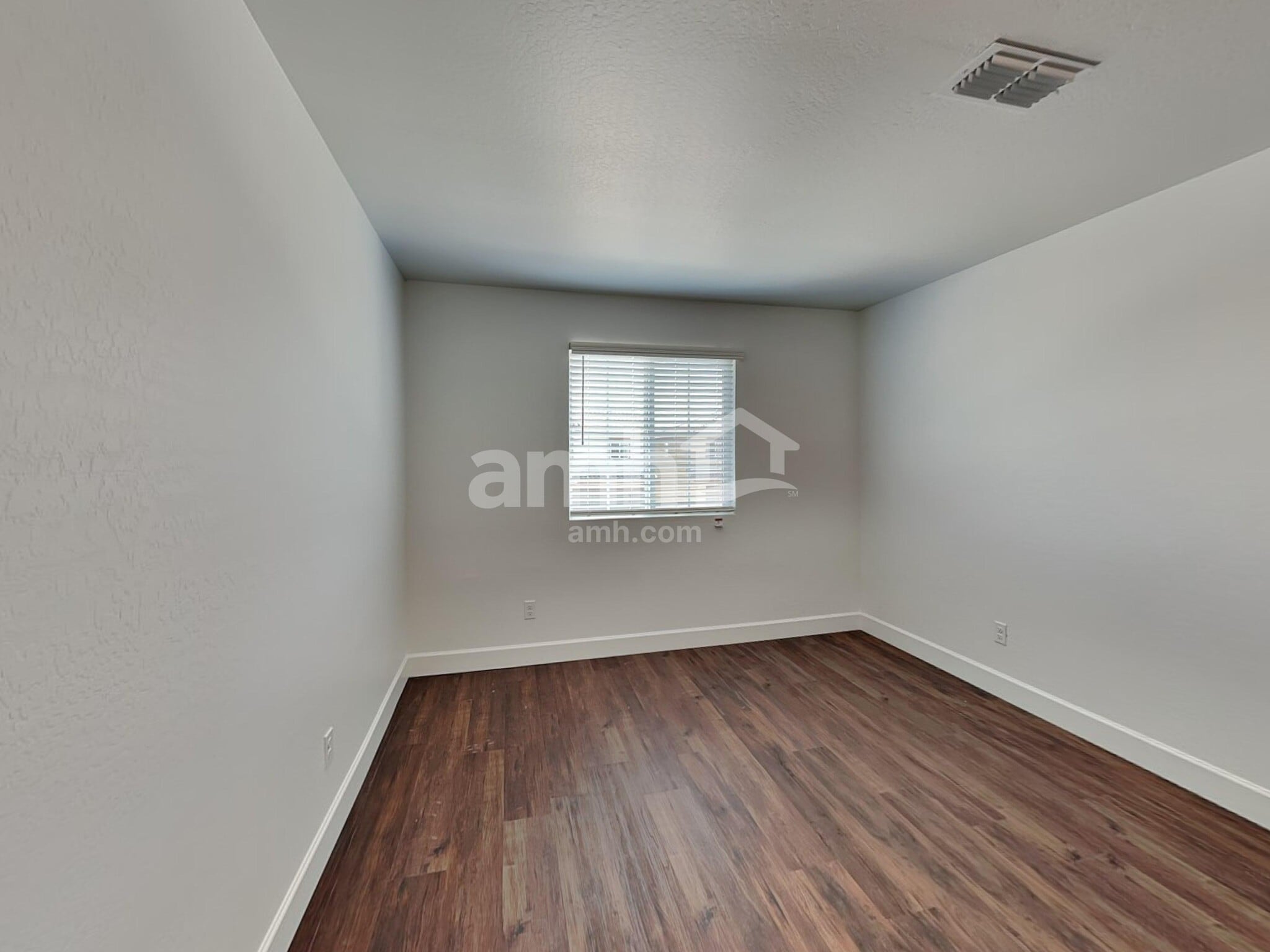 Building Photo - 17110 W Lawrence Ln