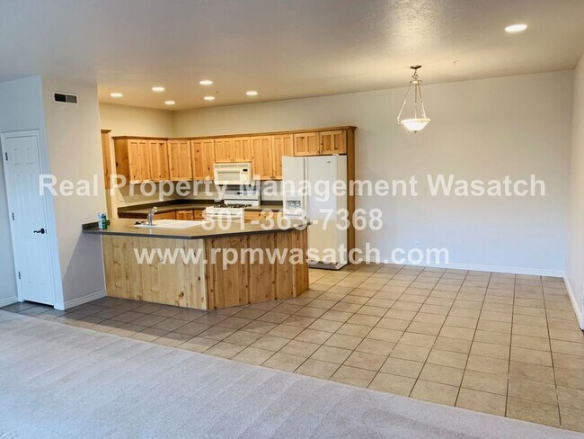 Building Photo - 1255 Wolf Hollow Ln
