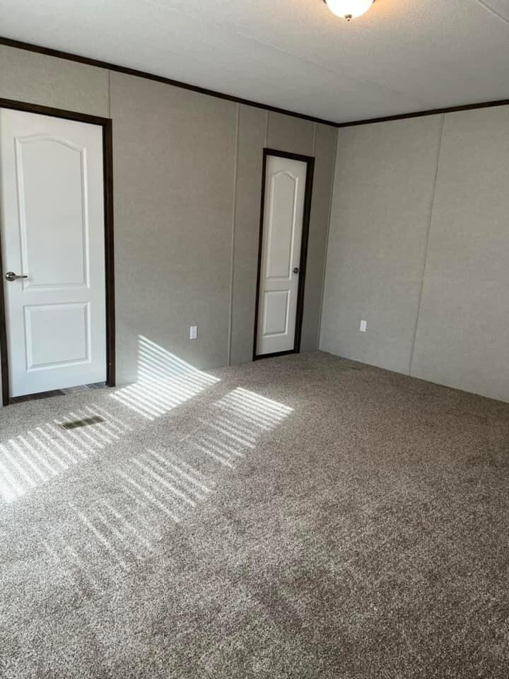 Building Photo - 133 Lillian St