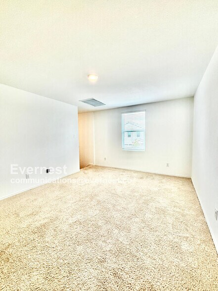 Building Photo - 3209 Peyton Lila Rd