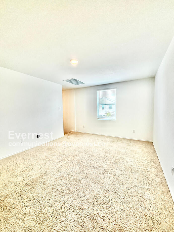 Building Photo - 3209 Peyton Lila Rd