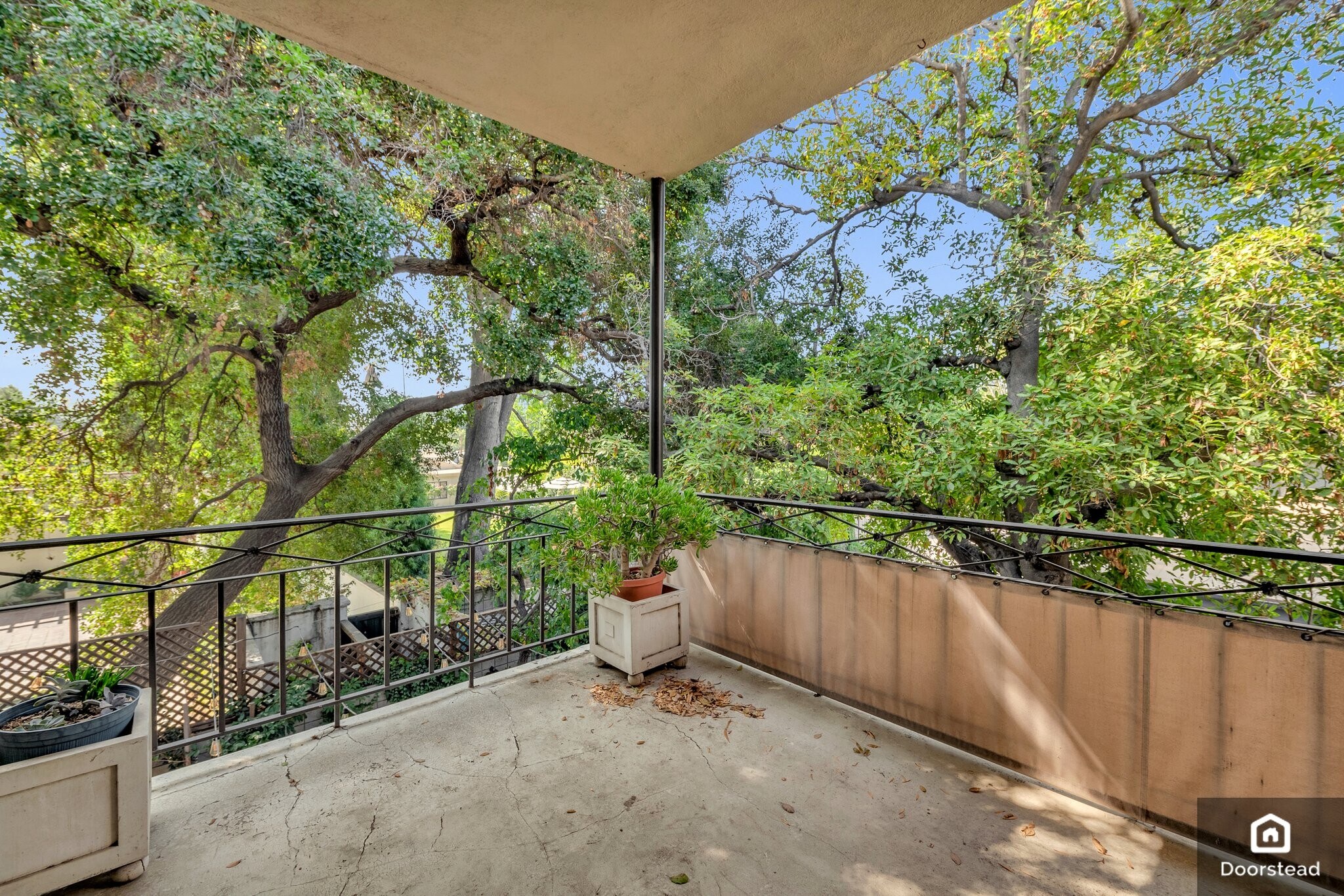 Building Photo - 535 S Orange Grove Blvd
