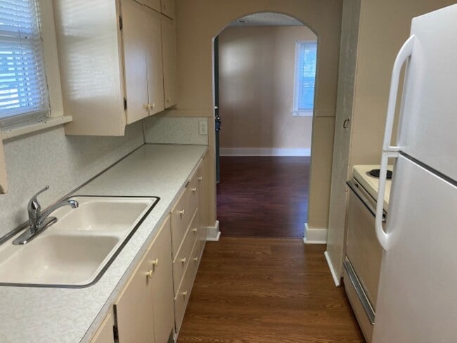 Building Photo - Shadle Area Home