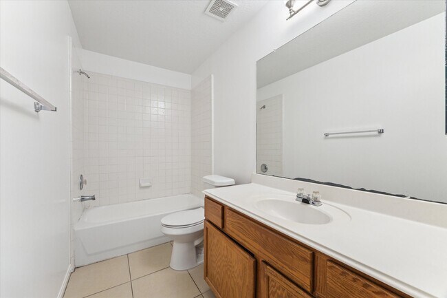 Building Photo - 6831 Catarina Cir