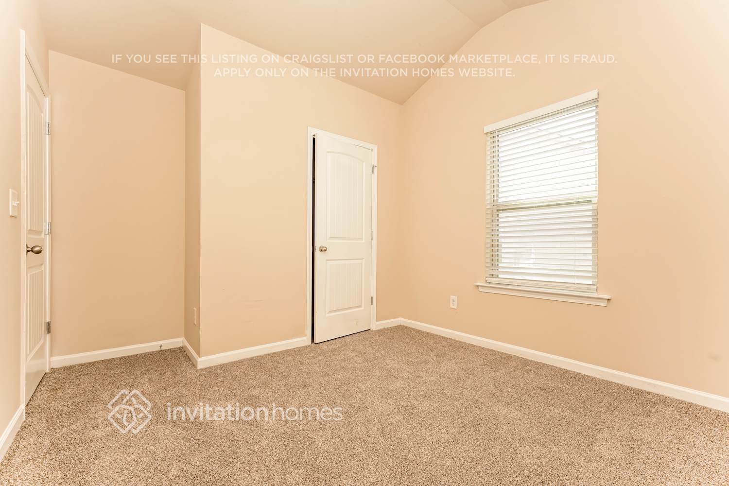 Building Photo - 127 Biscayne Terrace