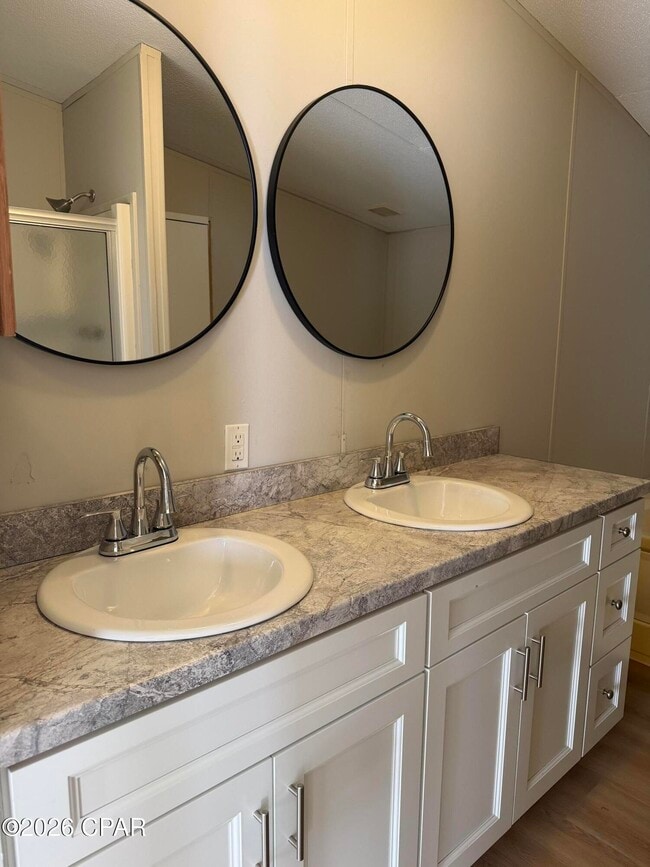 Building Photo - 4013 W 24th Ct