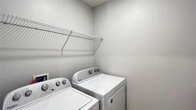 Building Photo - 2440 White Poppy Dr