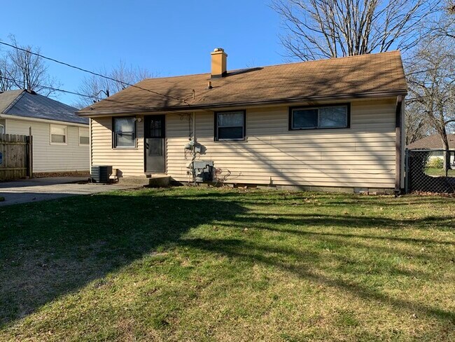Building Photo - Gorgeous Ranch Home in Lawrence Township