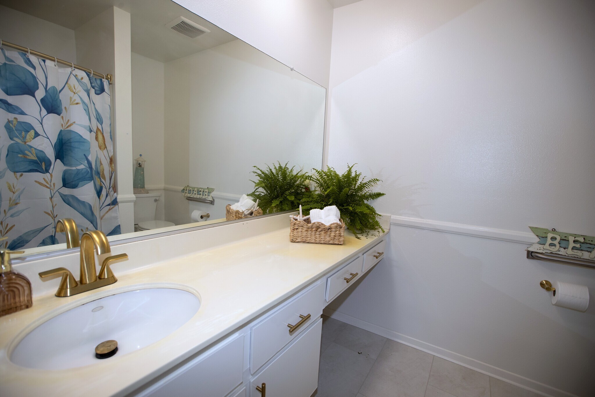Guest bath vanity - 1718 Sinaloa Rd