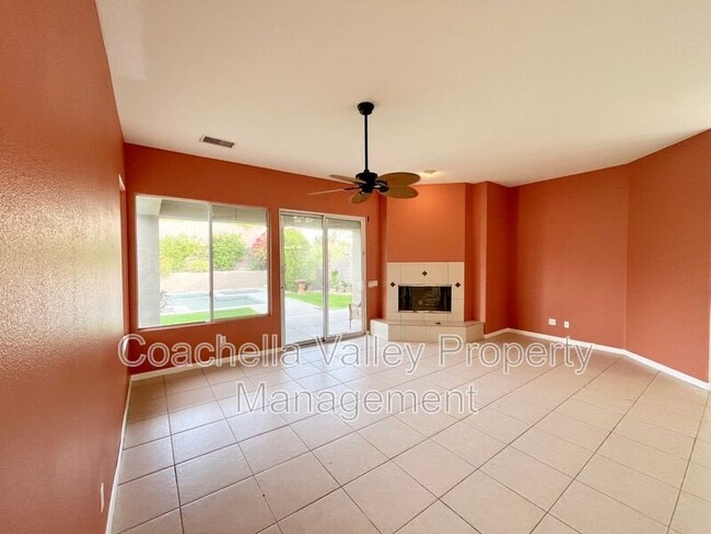 Building Photo - 20 Trafalgar