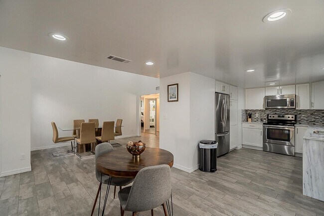 Building Photo - 2534 N 87th Way