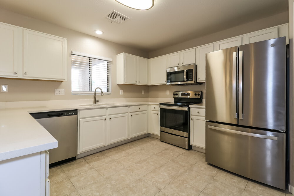 Building Photo - 12329 W Windrose Dr