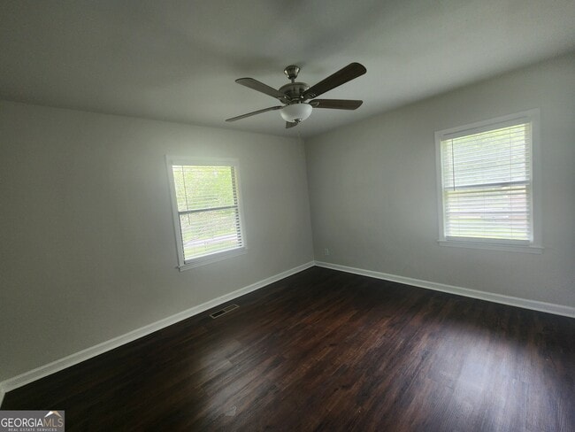 Building Photo - 4313 Sims St