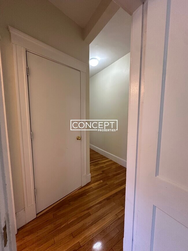 Building Photo - 1788 Beacon St