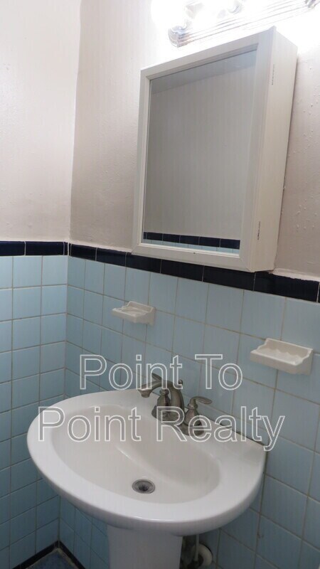 Building Photo - 3337 Post St