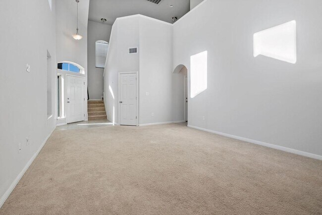 Building Photo - 213 Mayney Ln.