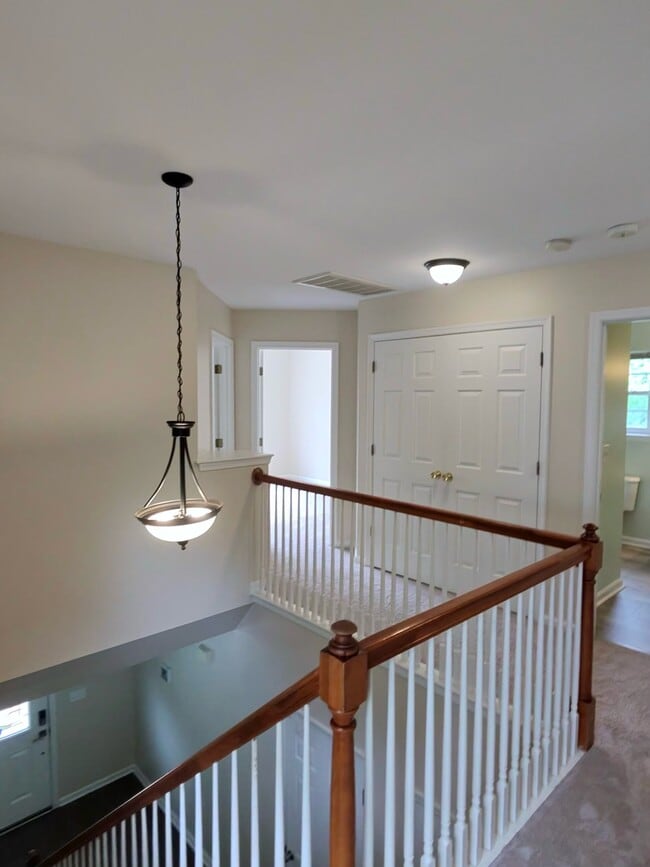 Building Photo - 105 Chardonnay Rd
