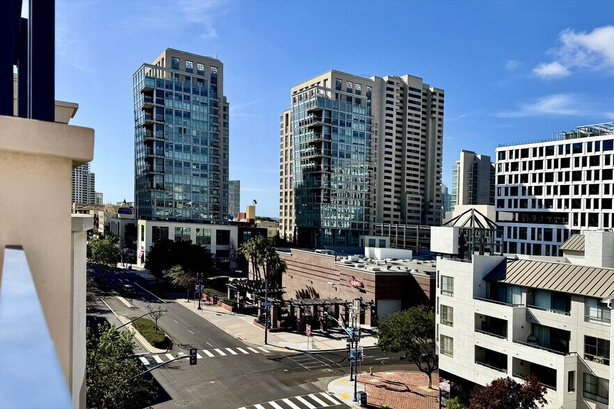 Building Photo - 235 Market St