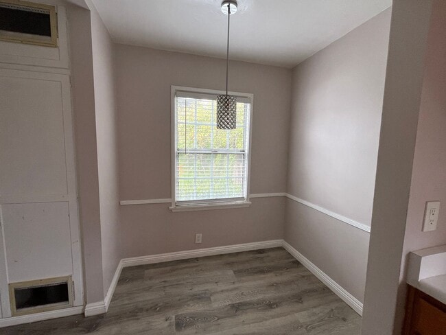 Building Photo - 3 Bedrood/ 2 Bath Home in Alhambra