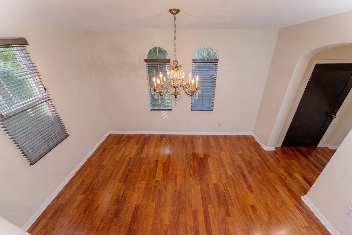 Building Photo - 38 Gardenpath