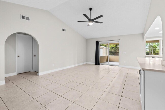 Building Photo - 1799 SW Taurus Ln