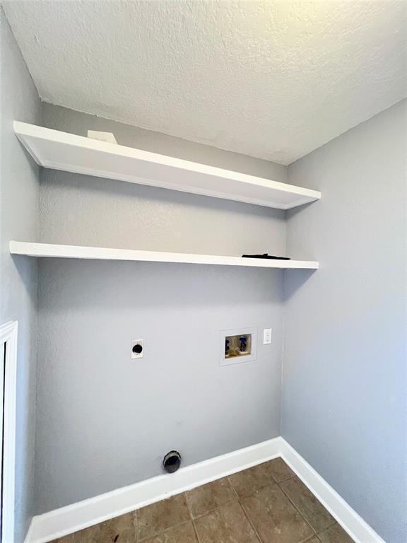 Building Photo - 4711 Spicewood Springs Rd