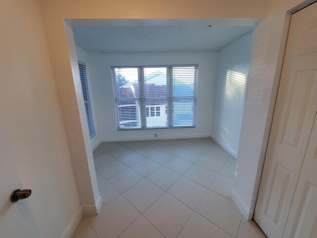 Building Photo - 2319 N Congress Ave