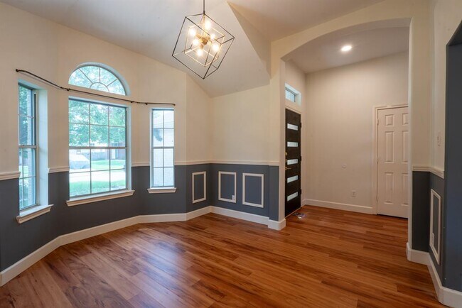 Building Photo - 17002 Analisa Cir