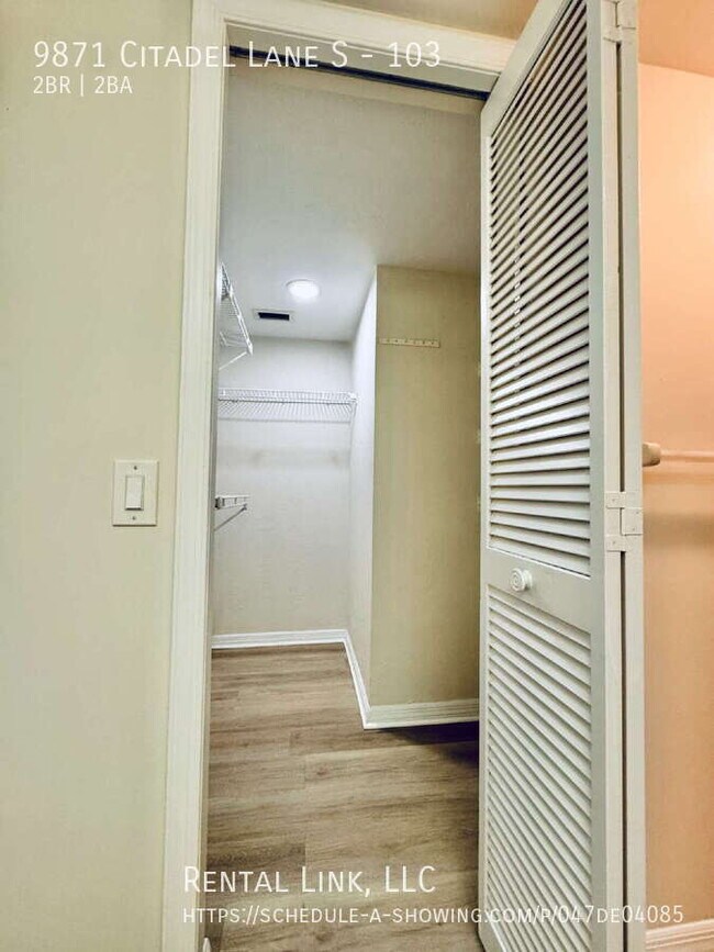 Building Photo - 9871 Citadel Ln