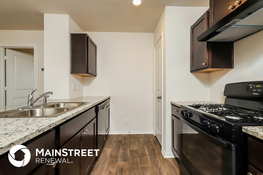 Building Photo - 6614 Legato Curv