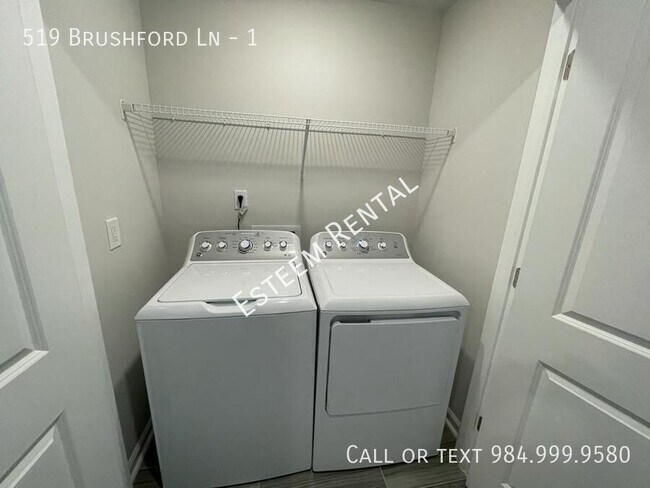 Building Photo - 519 Brushford Ln