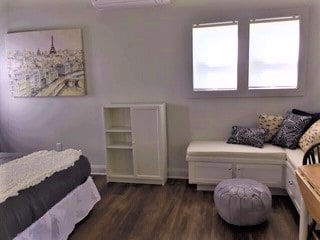 Building Photo - 606 Ray Ave