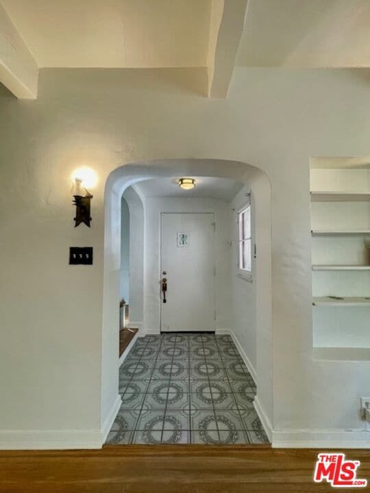 Building Photo - 11151 Sarah St