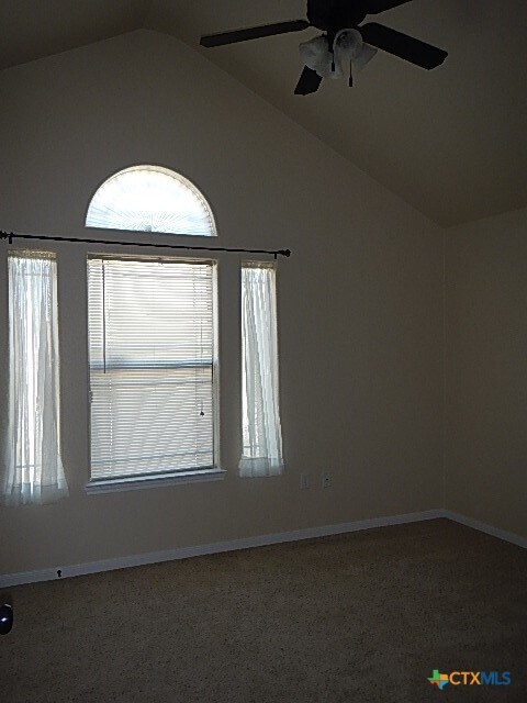 Building Photo - 406 Hedy Dr