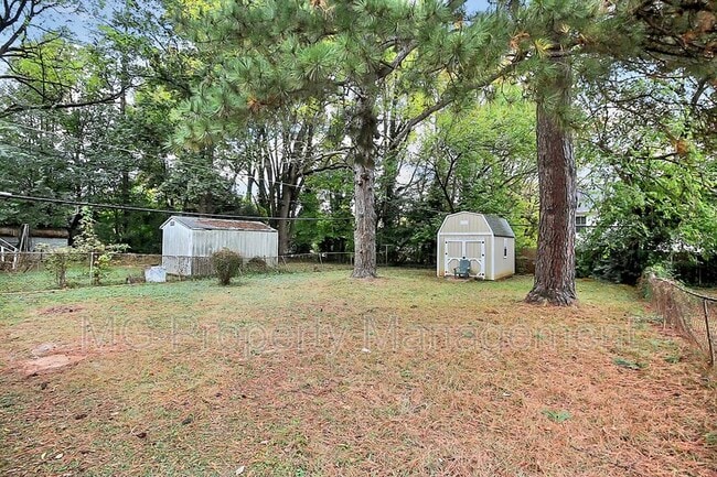 Building Photo - 1419 Herrin Ave