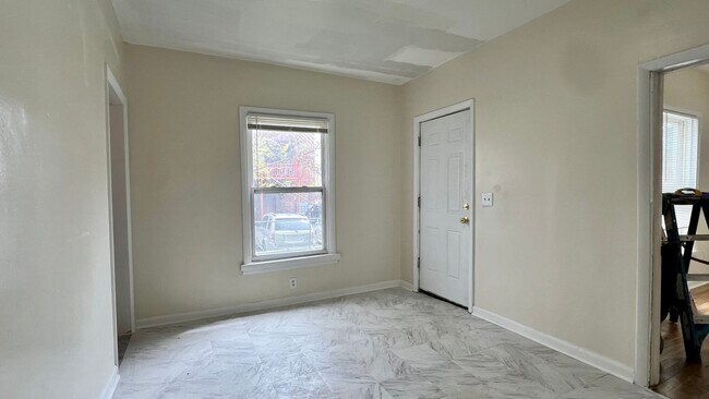 Building Photo - 15 Quigley Blvd SW