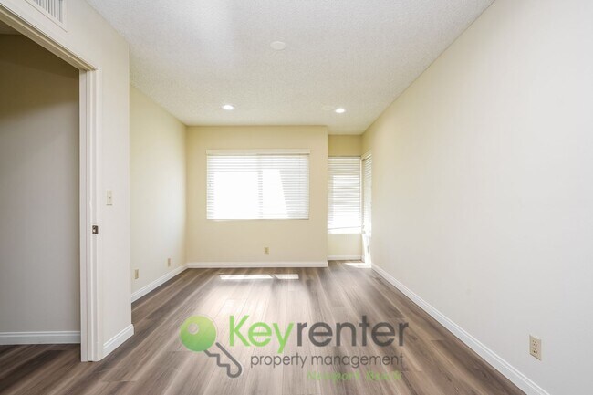 Building Photo - Fountain Valley Family Oasis