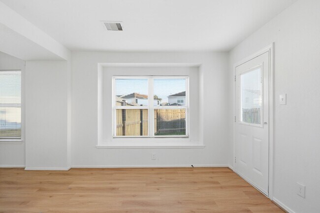 Building Photo - 20615 Moonrise River Ln