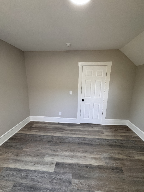 Building Photo - 541 W Auburn Ave