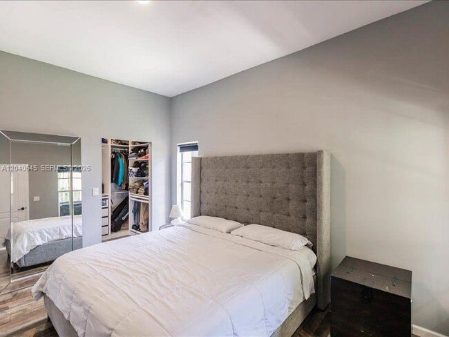 Building Photo - 21475 SW 90th Pl