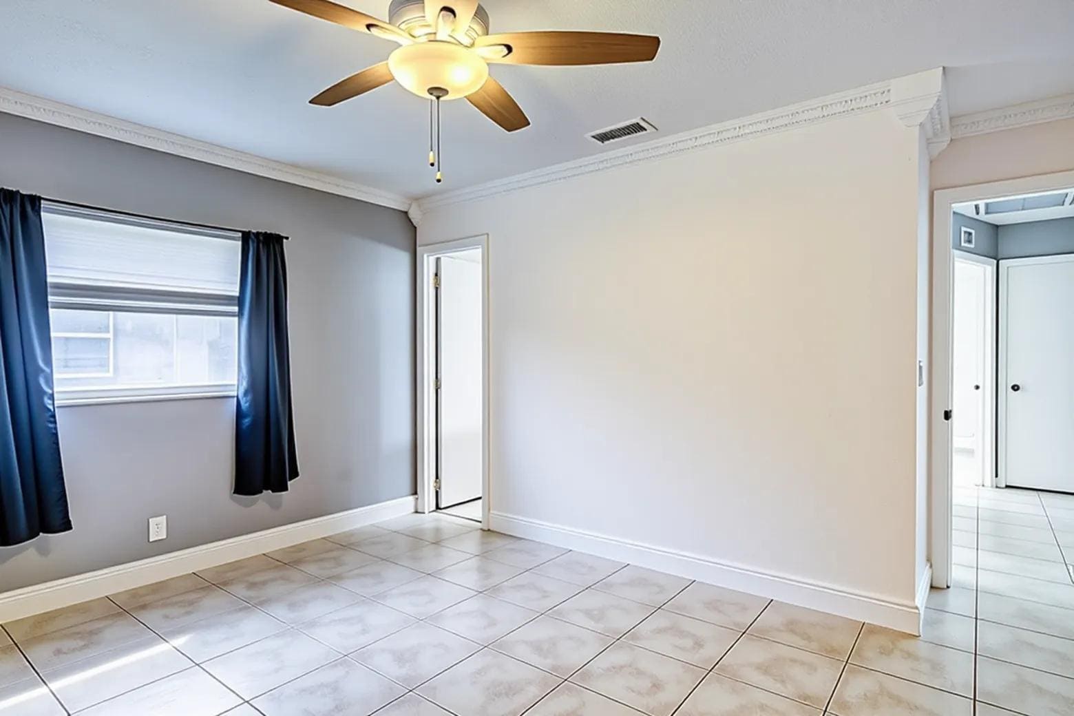 Building Photo - 3929 Kenas St