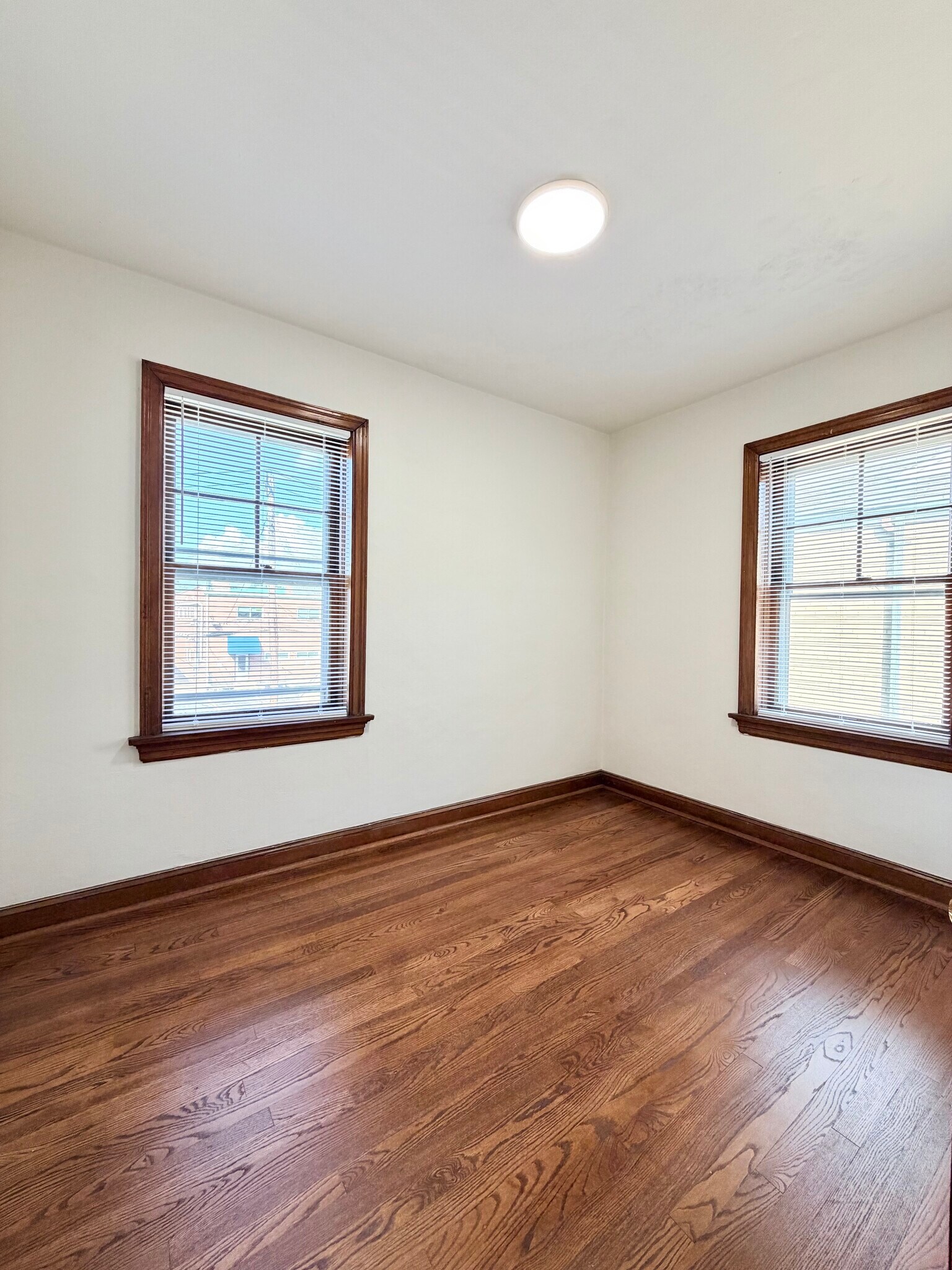 Building Photo - 4734 Locke Ave